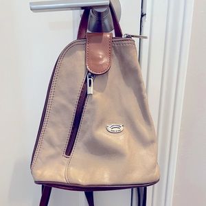 Small Italian leather backpack- L’Artigiano Sorrentino